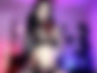 Iveystrigoi's Live Sex Cam Show