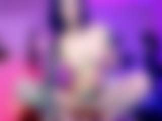 Iveystrigoi's Live Sex Cam Show