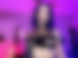 Iveystrigoi's Live Sex Cam Show