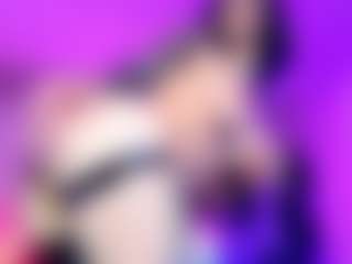 Iveystrigoi's Live Sex Cam Show