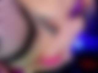 Iveystrigoi's Live Sex Cam Show