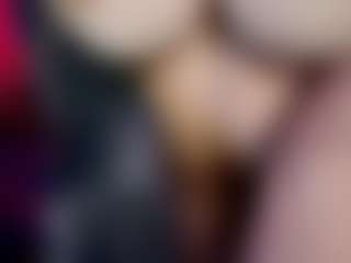 Iveystrigoi's Live Sex Cam Show