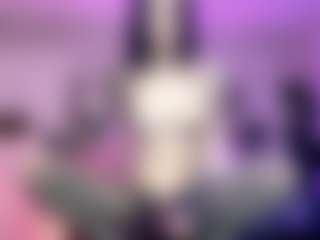 Iveystrigoi's Live Sex Cam Show