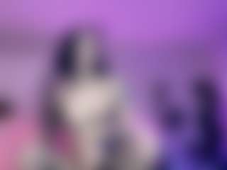 Iveystrigoi's Live Sex Cam Show