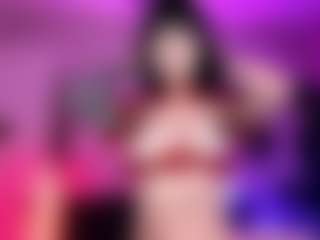 Iveystrigoi's Live Sex Cam Show