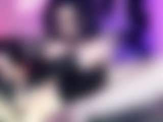 Iveystrigoi's Live Sex Cam Show