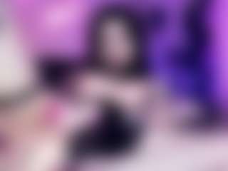 Iveystrigoi's Live Sex Cam Show
