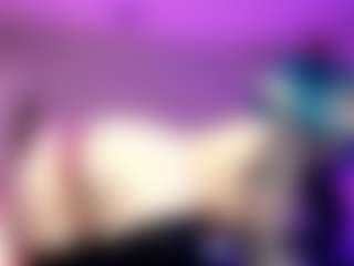 Iveystrigoi's Live Sex Cam Show