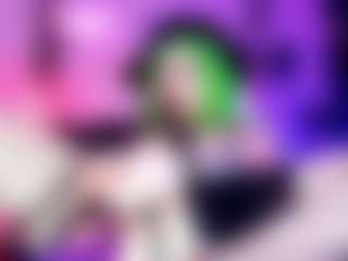 Iveystrigoi's Live Sex Cam Show