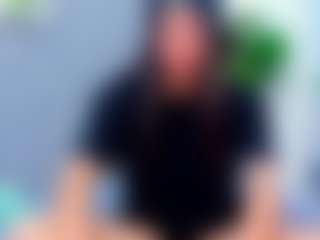 Live cam show with Liindsayy - Naughty on milfzrlive.com