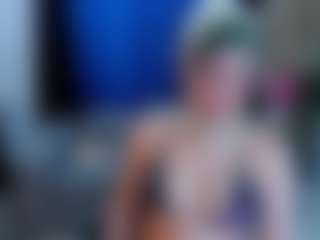 Live cam show with SofiaaRivera - Average on milfzrlive.com