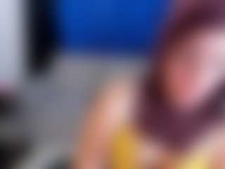 Live cam show with SofiaaRivera - Twerk on crypto-cams