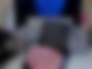 Live cam show with SofiaaRivera - Squirt on CamSodaAdn