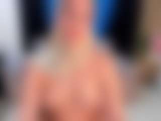 Live cam show with SofiaaRivera - Smoking on StripNow