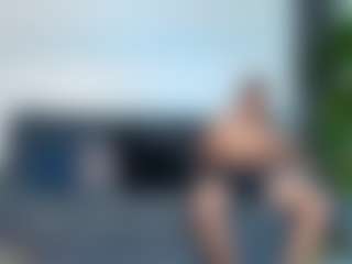 Live cam show with Lucy - Full Nudity on Camsoda