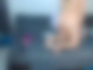 Live cam show with Lucy - Tattoos on Milfs Live