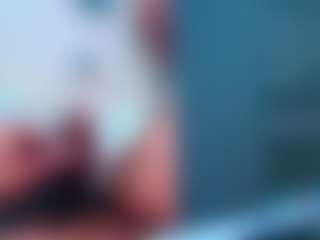 Live cam show with Lucy - Skinny on UwU Esports