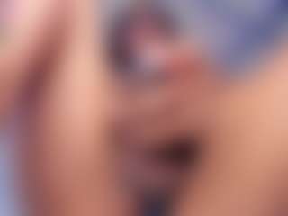 Live cam show with camiRouxx - Average on Fling VIP Chat