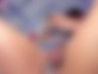 Live cam show with camiRouxx - Smoking on xxxlivecams.org