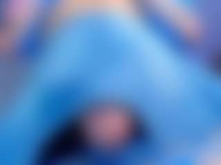 Live cam show with camiRouxx - Average on Camsoda