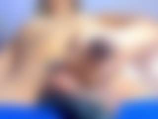 Live cam show with camiRouxx - Cumshot on Milfs Live