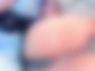 Live cam show with camiRouxx - Big Balls on sexylivex.com