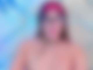 Live cam show with camiRouxx - Small Tits on Milf Play