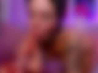 Live cam show with Carry-Star - Striptease on CamSodaAdn