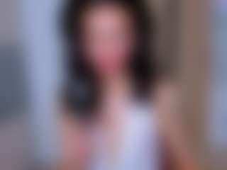 Live cam show with Carry-Star - Striptease on Gym Cam Girls