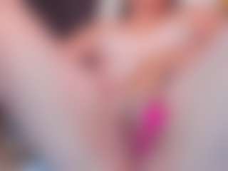 Live cam show with Chriisty-turlington - Thick on infinitiblacc.com