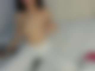 Live cam show with Debbie-Vanleer - Anal on CamwithHer