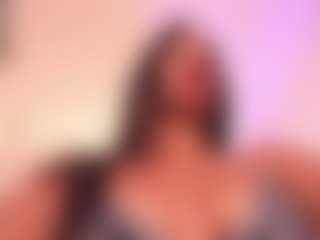 Live cam show with Karliie-kloss - Spank on liverealitysex.com