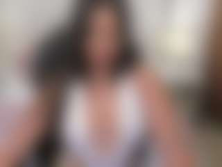 Live cam show with Karliie-kloss - Average on SinfulBabes