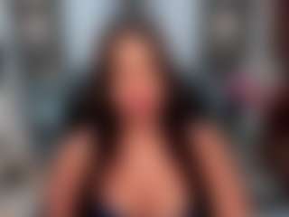 Live cam show with Karliie-kloss - Average on fapnchat