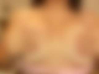 Live cam show with Karliie-kloss - Erotic Dance on SmokeAndPoke