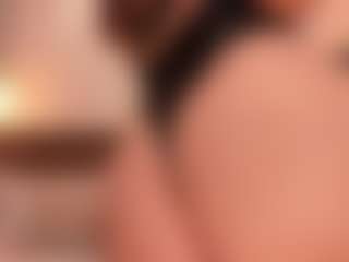 Live cam show with Karliie-kloss - Facial on livesuperchat.net