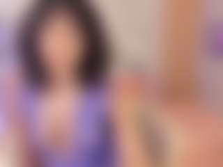 Live cam show with Cosmic-brunette - Ebony on googirlz