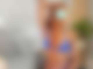 Live cam show with Cosmic-brunette - Pov on Mixed Magazine Live