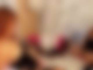 Live cam show with Cosmic-brunette - Ebony on x69.live | colombia