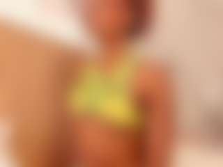 Cosmic-brunette's Live Sex Cam Show