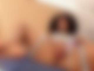 Cosmic-brunette's Live Sex Cam Show