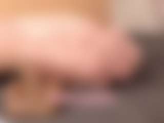 Cosmic-brunette's Live Sex Cam Show