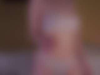Live cam show with EleneEves - Striptease Asian on Camversity