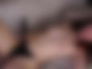 Live cam show with EleneEves - Striptease Asian on Uber Horny