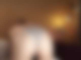 Live cam show with EleneEves - Striptease Asian on Camsoda