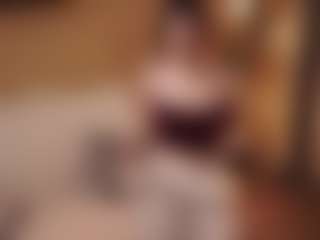 Live cam show with EleneEves - Asian Lovense on Camsoda