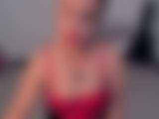 Live cam show with GIGISTEPHANS - Body Massage on Camsoda