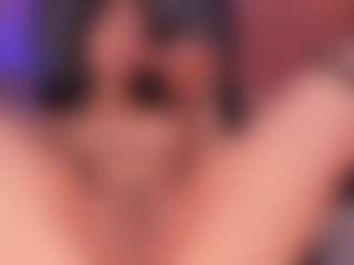 MiaLaurence's Live Sex Cam Show