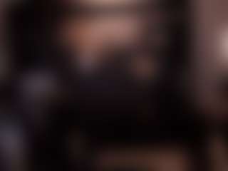 MiaLaurence's Live Sex Cam Show