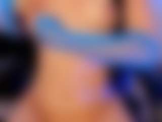 Live cam show with MiaLaurence - Thin on Camsoda